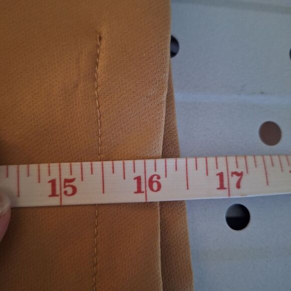 Dizzy Lizzy Womens Cropped Blazer One Button Long Sleeve Camel Tan Office Medium - Picture 10 of 10